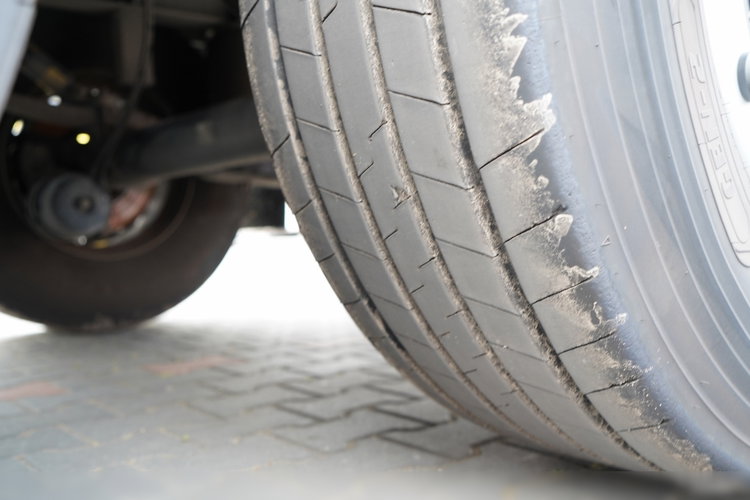 SCHMITZ  / CHŁODNIA / THERMO KING SLX 300 / DOPPELSTOCK / 2024 ROK / MAŁO UŻYWANA  zdjęcie 24