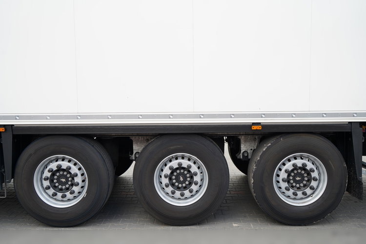 SCHMITZ  / CHŁODNIA / THERMO KING SLX 300 / DOPPELSTOCK / 2024 ROK / MAŁO UŻYWANA  zdjęcie 25