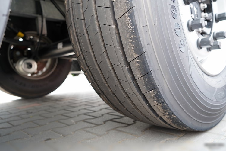 SCHMITZ  / CHŁODNIA / THERMO KING SLX 300 / DOPPELSTOCK / NIEUŻYWANA zdjęcie 24