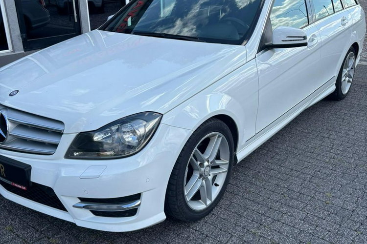 Mercedes C 220 Super stan zdjęcie 1