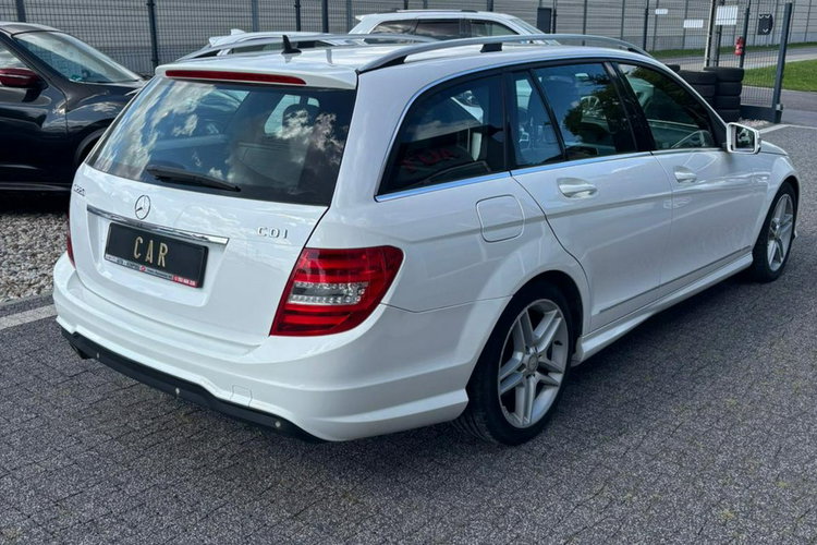 Mercedes C 220 Super stan zdjęcie 13