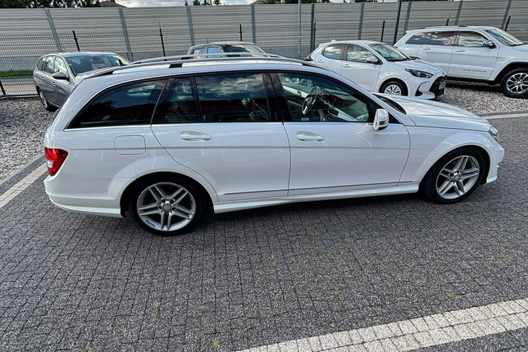 Mercedes C 220 Super stan zdjęcie 16
