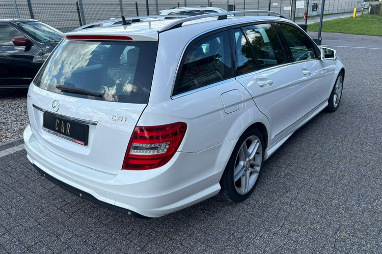 Mercedes C 220 Super stan zdjęcie 3