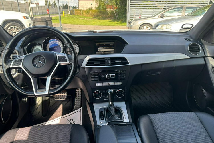 Mercedes C 220 Super stan zdjęcie 5