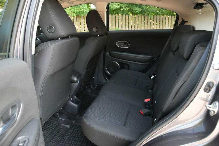 Honda HR-V 1.5 AUTOMAT 2018r. Polski SALON 54tys. km Climatronic FullLED Kamera zdjęcie 15