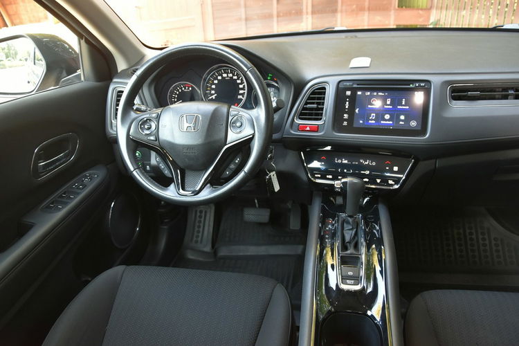 Honda HR-V 1.5 AUTOMAT 2018r. Polski SALON 54tys. km Climatronic FullLED Kamera zdjęcie 9