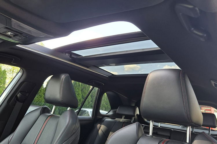 Toyota RAV-4 2.5 Plug-In 306KM 4x4 Najbogatsza wersja zdjęcie 30