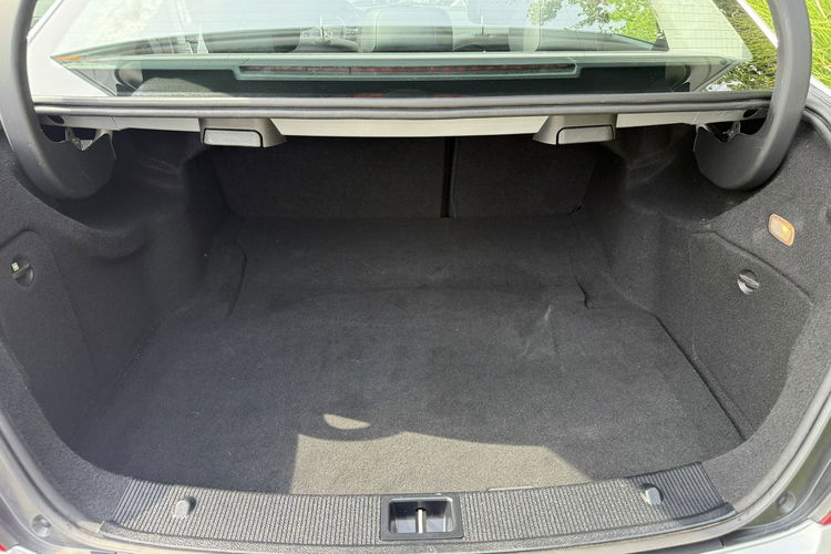 Mercedes C 180 Bardzo zadbana zdjęcie 16