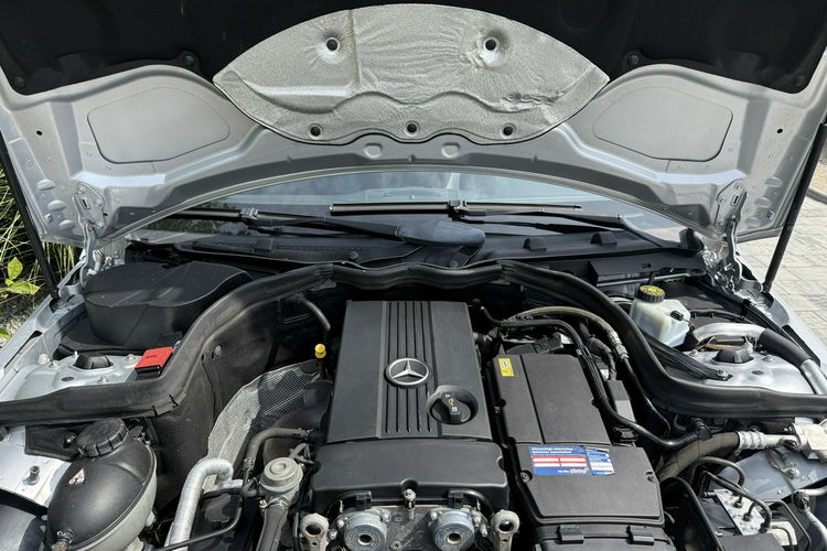 Mercedes C 180 Bardzo zadbana zdjęcie 35