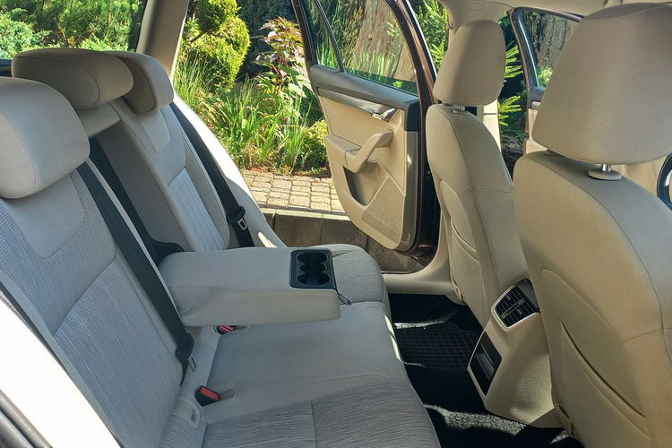 Skoda Octavia Rezerwacja STYLE DSG Ledy Bi-Xenon Nagłośnienie Canton 570W zdjęcie 6