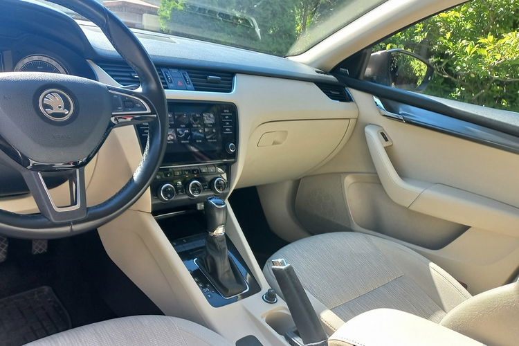 Skoda Octavia Rezerwacja STYLE DSG Ledy Bi-Xenon Nagłośnienie Canton 570W zdjęcie 7