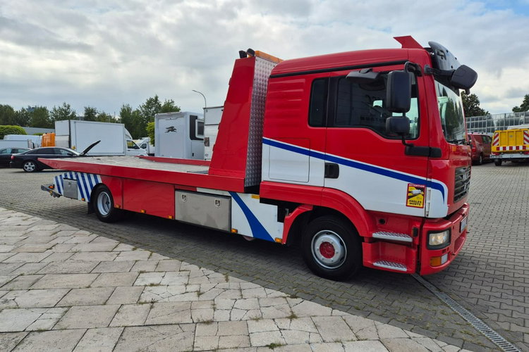 TGL 12.240 MAN TGL 12.240 Ruchoma podłoga + wózek, Sypialka, Bardzo zadbany zdjęcie 5