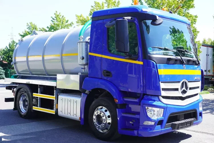 Mercedes Actros 18.35 LS / Zabudowa NOWA beczka asenizacyjna (08/2025) 11000 l / 280 tys. km zdjęcie 3