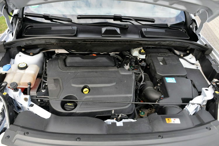 Ford Kuga 2.0TDCI(163KM) Individual 4x4 Xenon Navi Kamera Skóry I Wł Alu19"ASO zdjęcie 39