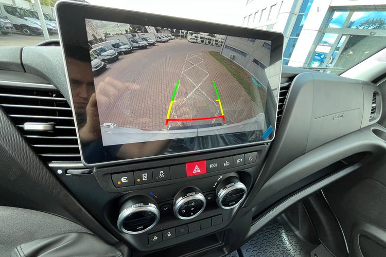 IVECO Daily 35S18H V zdjęcie 16