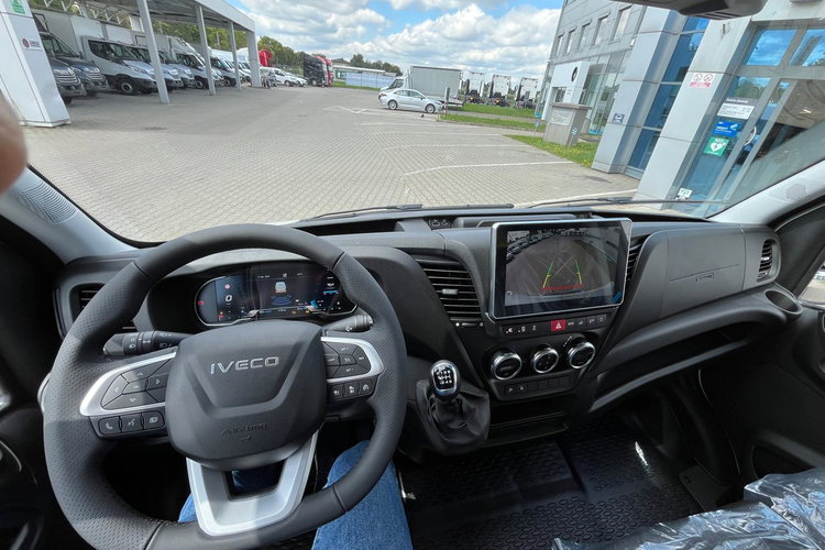 IVECO Daily 35S18H V zdjęcie 17