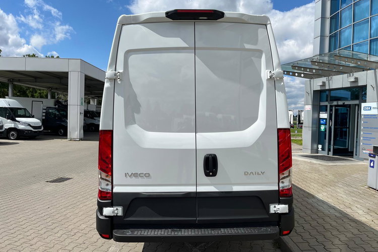 IVECO Daily 35S18H V zdjęcie 6
