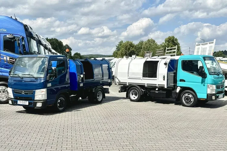 Mitsubishi Canter zdjęcie 1