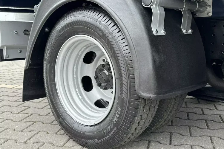 Mitsubishi Canter zdjęcie 21