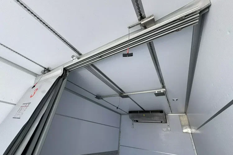 Iveco Daily 72C21 Mroźnia HI-MATIC Ściana Grodziowa Multitemperatura zdjęcie 28