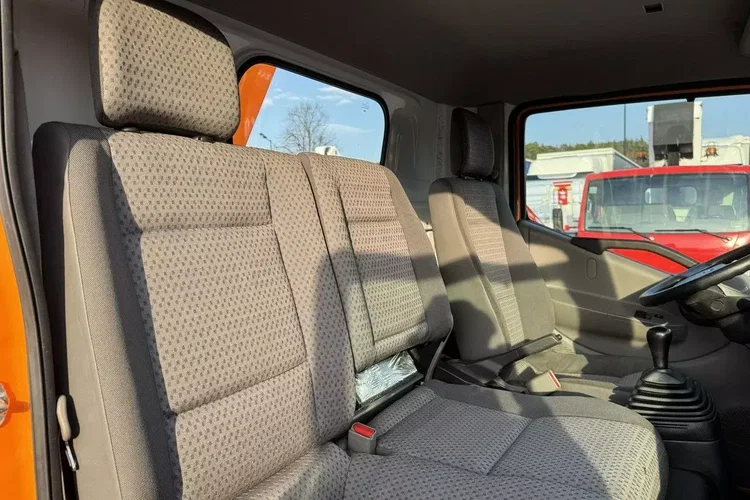 Nissan Cabstar zdjęcie 35