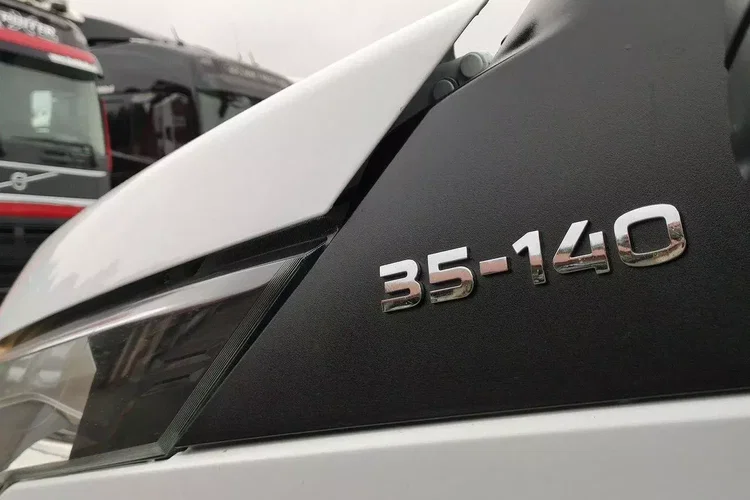 Iveco Daily 35C14 zdjęcie 12