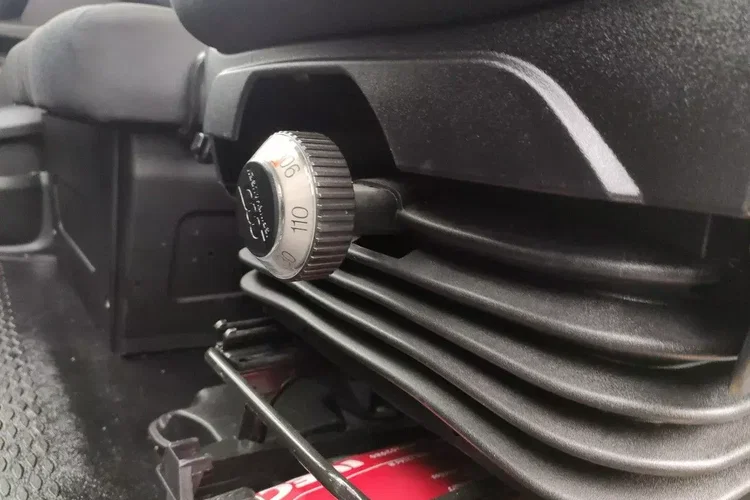 Iveco Daily 35C14 zdjęcie 29