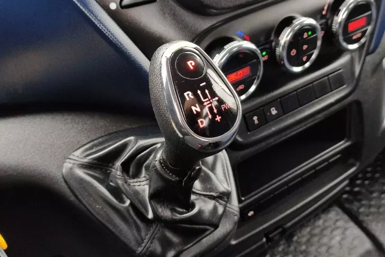 Iveco Daily 35C14 zdjęcie 35