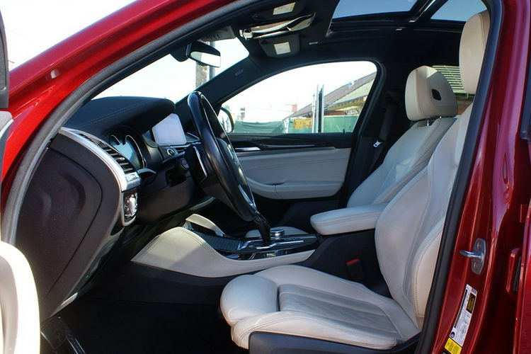 BMW X4 zdjęcie 30