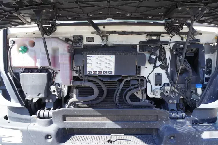 Iveco Stralis 360 EEV Laweta 6x2 zdjęcie 15