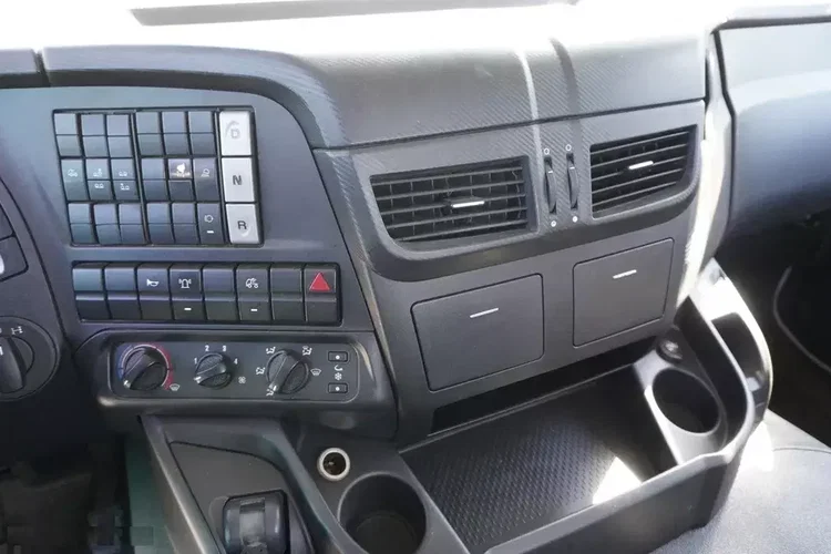 Iveco Stralis 360 EEV Laweta 6x2 zdjęcie 22