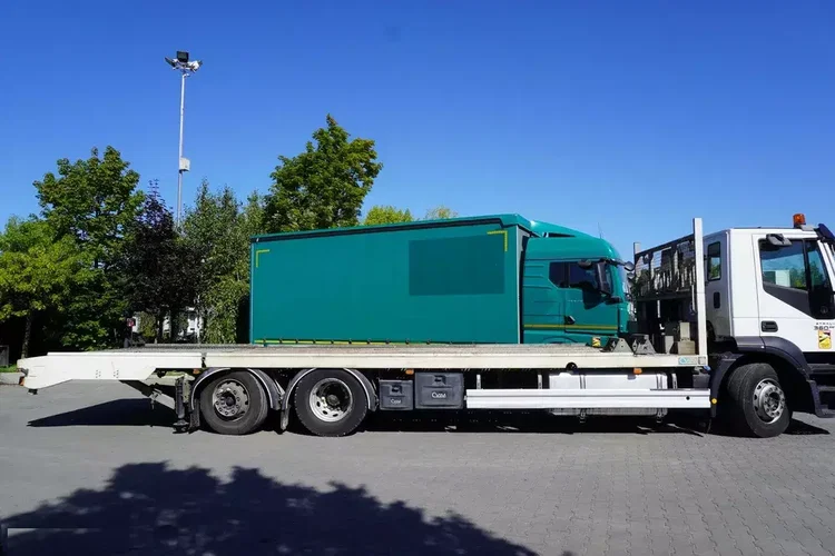 Iveco Stralis 360 EEV Laweta 6x2 zdjęcie 27