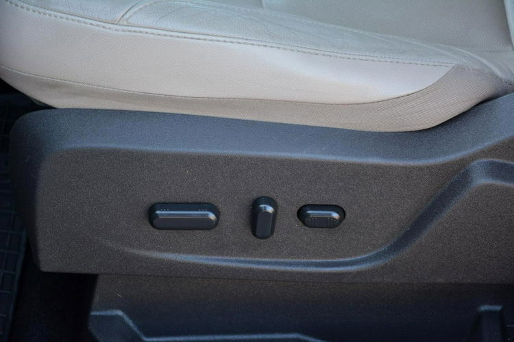 Ford Kuga 2.0TDCi(150KM)Navi Tablet Kamera Skóry ParkAssist Bi-xenon Ledy ASO zdjęcie 34