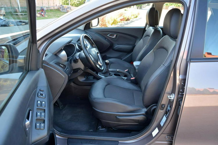 Hyundai ix35 1.7CRDI(116KM) Lift Premium Navi Kamera Skóry Parktronic Alu17" ASO zdjęcie 16