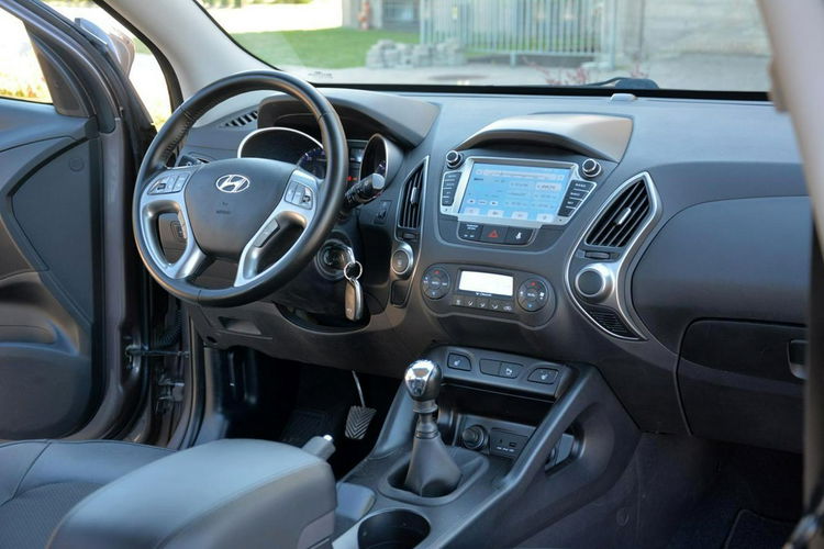 Hyundai ix35 1.7CRDI(116KM) Lift Premium Navi Kamera Skóry Parktronic Alu17" ASO zdjęcie 22