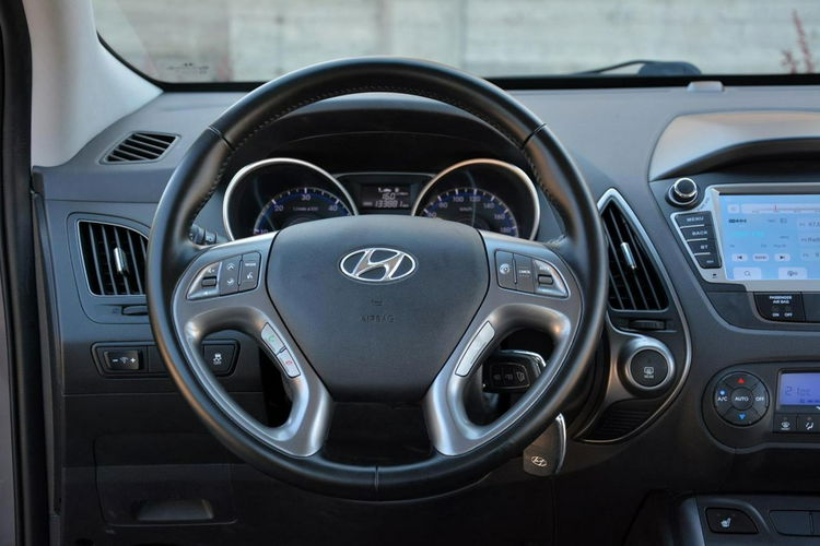 Hyundai ix35 1.7CRDI(116KM) Lift Premium Navi Kamera Skóry Parktronic Alu17" ASO zdjęcie 24