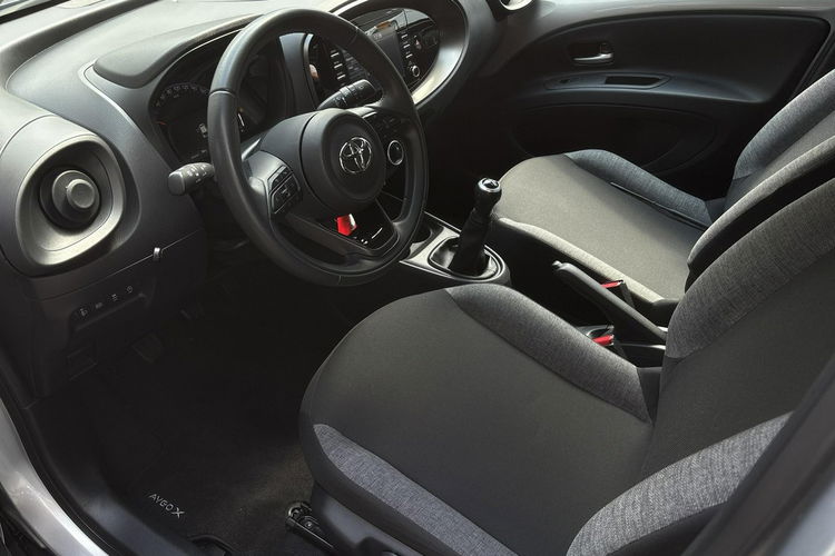 Toyota Aygo X 1.0 VVTi COMFORT, salon Polska, gwarancja, FV23% zdjęcie 9