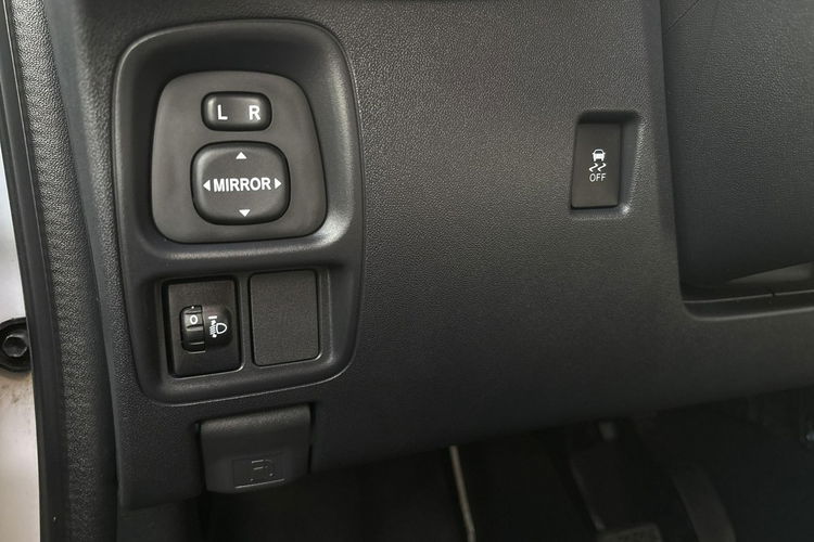 Toyota Aygo 1.0 X-PLAY, salon Polska, gwarancja zdjęcie 17