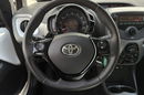 Toyota Aygo 1.0 X-PLAY, salon Polska, gwarancja zdjęcie 19
