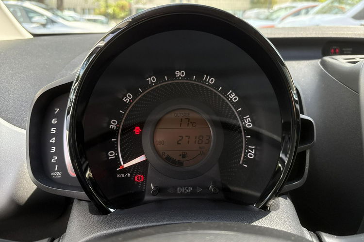 Toyota Aygo 1.0 X-PLAY, salon Polska, gwarancja zdjęcie 20
