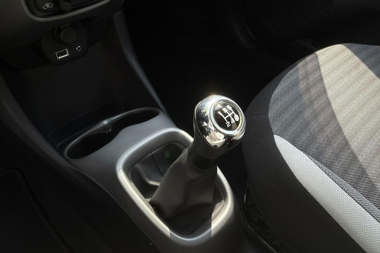 Toyota Aygo 1.0 X-PLAY, salon Polska, gwarancja zdjęcie 25