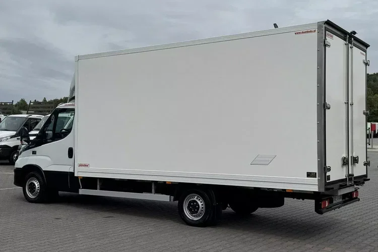 Iveco Daily 35S18 H zdjęcie 28