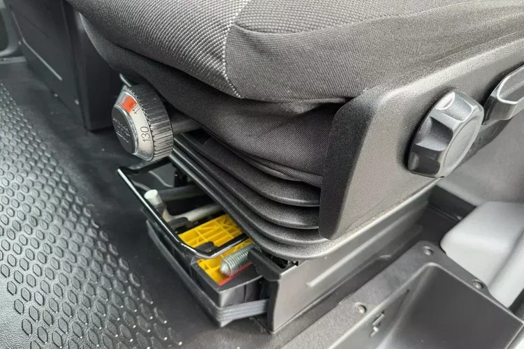 Iveco Daily 35S18 H zdjęcie 38