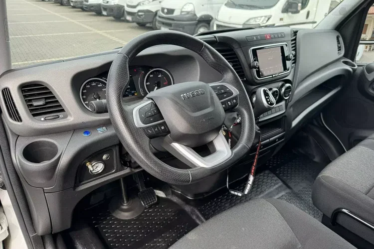 Iveco Daily 35S18 H zdjęcie 39