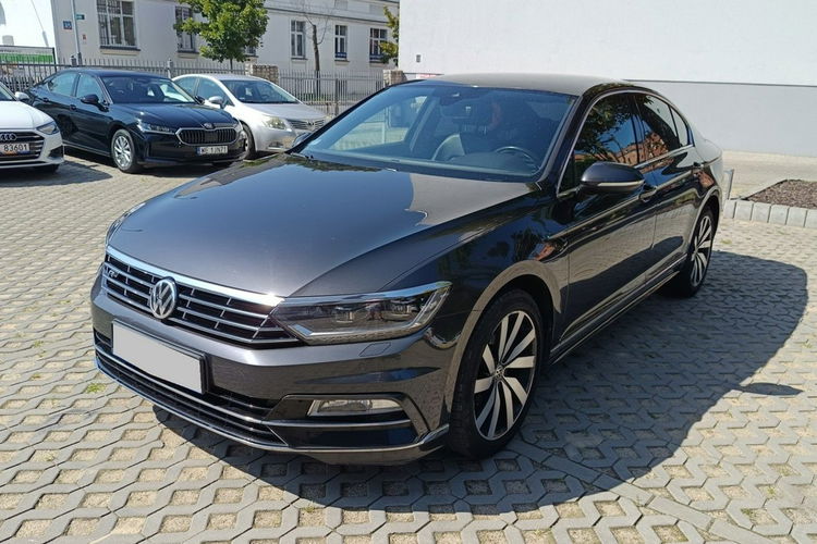 Volkswagen Passat 1.5 TSi 150KM R-Line Highline / Salon PL I-właściciel zdjęcie 2