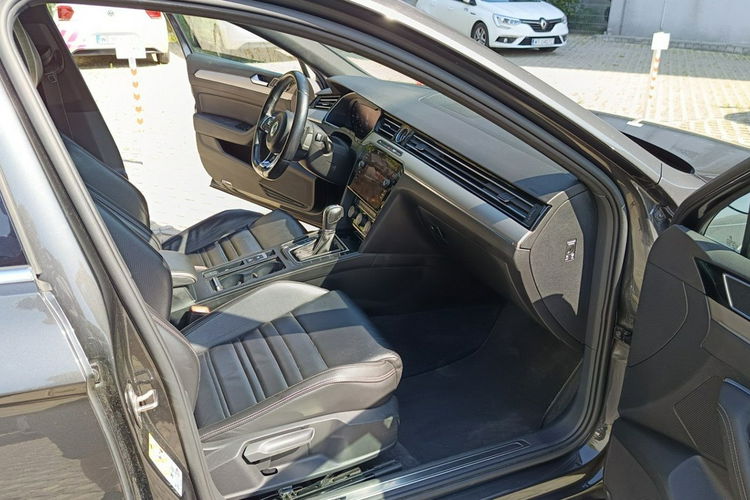 Volkswagen Passat 1.5 TSi 150KM R-Line Highline / Salon PL I-właściciel zdjęcie 9