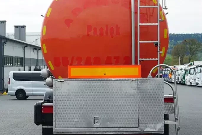 SOMMER CYSTERNA SPOZYWCZA / 28 374 LITRÓW / 4 KOMOROWA / WEBASTO / POMPA zdjęcie 10