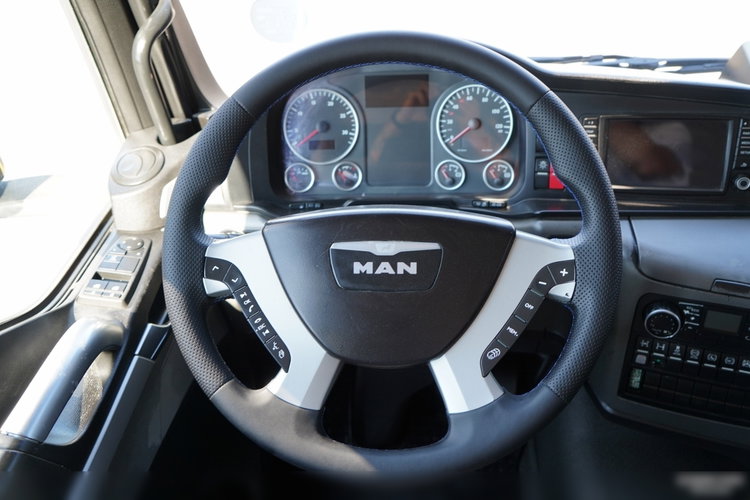 MAN TGS 26.400 / 6x4 / WYWROTKA / HYDROBURTA / HYDROKLAPA / NAVI / SPROWADZONY zdjęcie 35