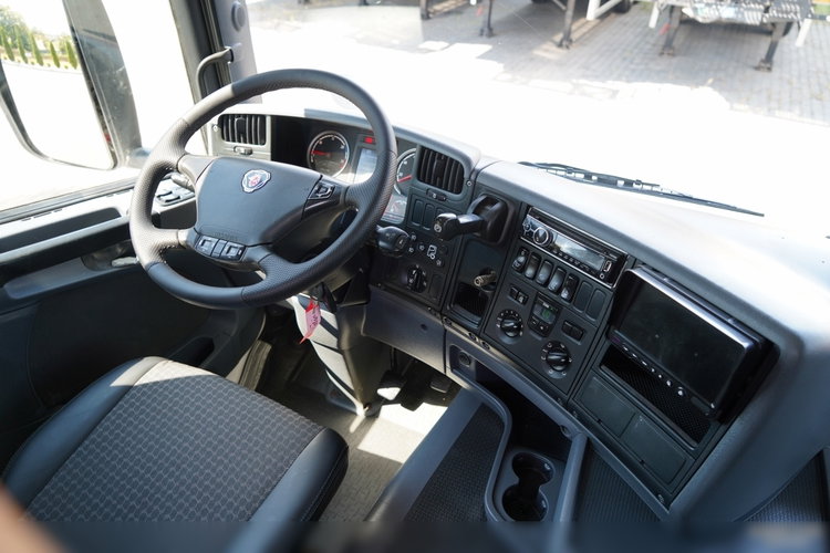 Scania G 410 / 8X4 / ZABUDOWA SAMOWYŁADOWCZA DO ASFALTU / 2X HYDROKLAPA / DACH HYDRAULICZNY / POD ROZŚCIEŁACZ zdjęcie 35