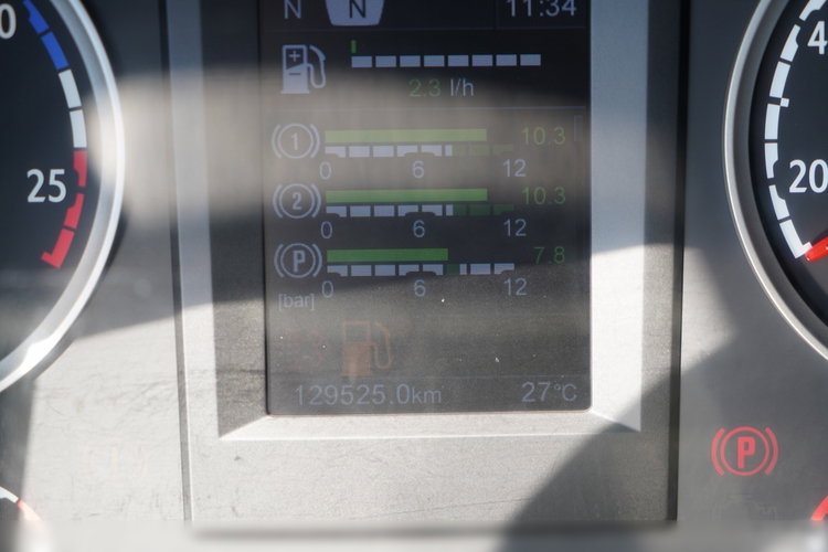 Scania G 410 / 8X4 / ZABUDOWA SAMOWYŁADOWCZA DO ASFALTU / 2X HYDROKLAPA / DACH HYDRAULICZNY / POD ROZŚCIEŁACZ zdjęcie 39